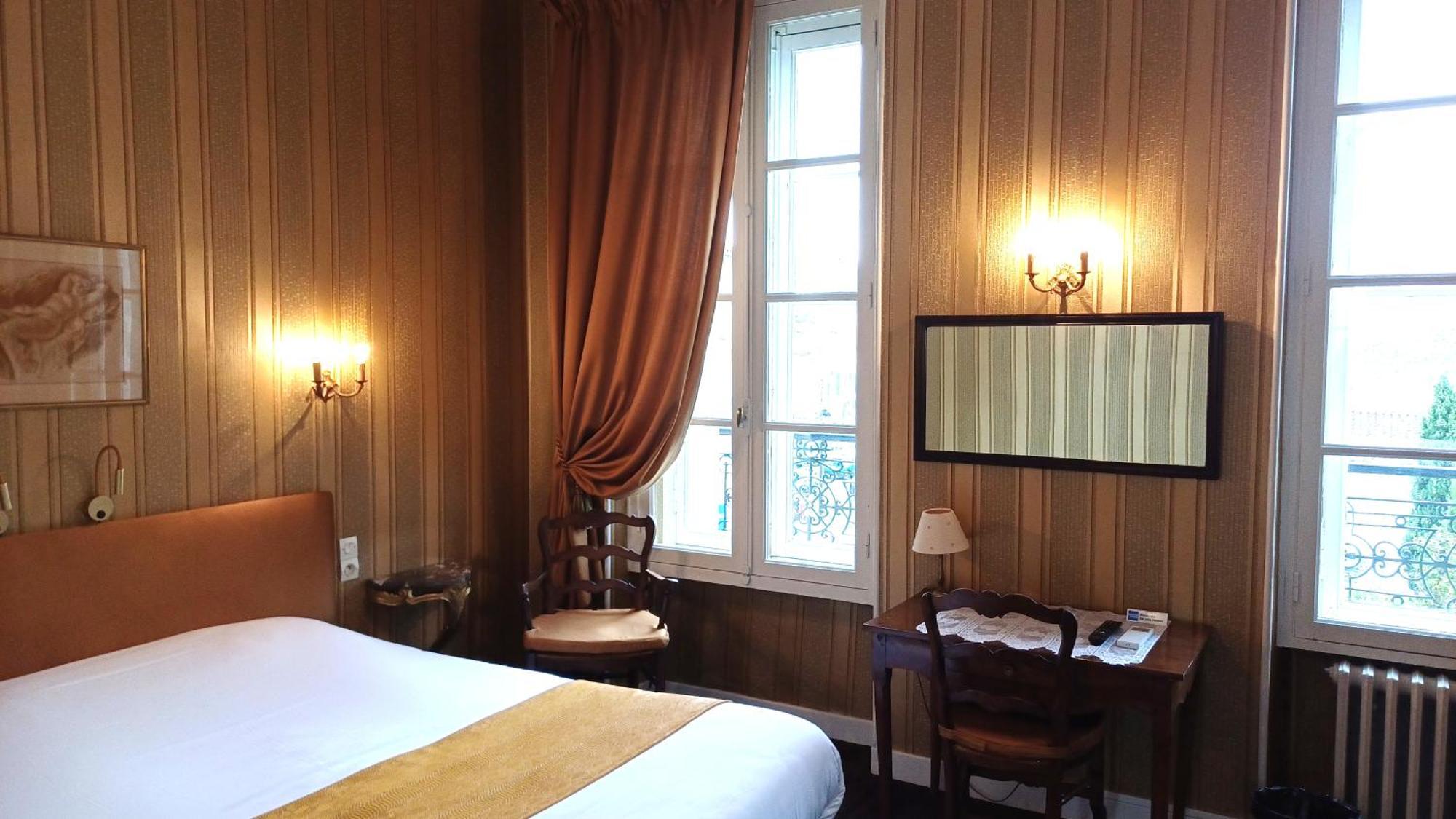 Montsegur Hotel 3*