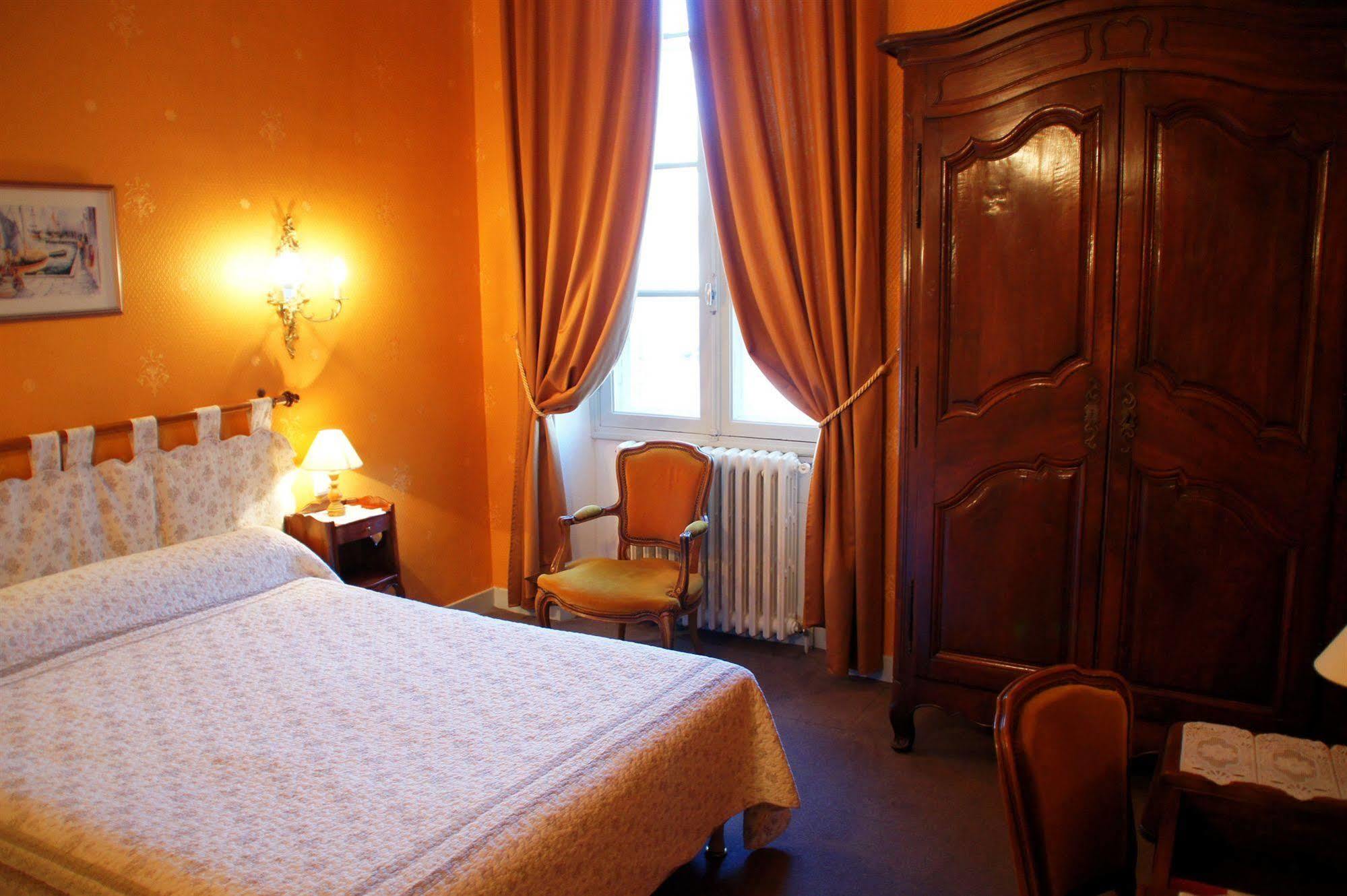 Hotel Montsegur 3*